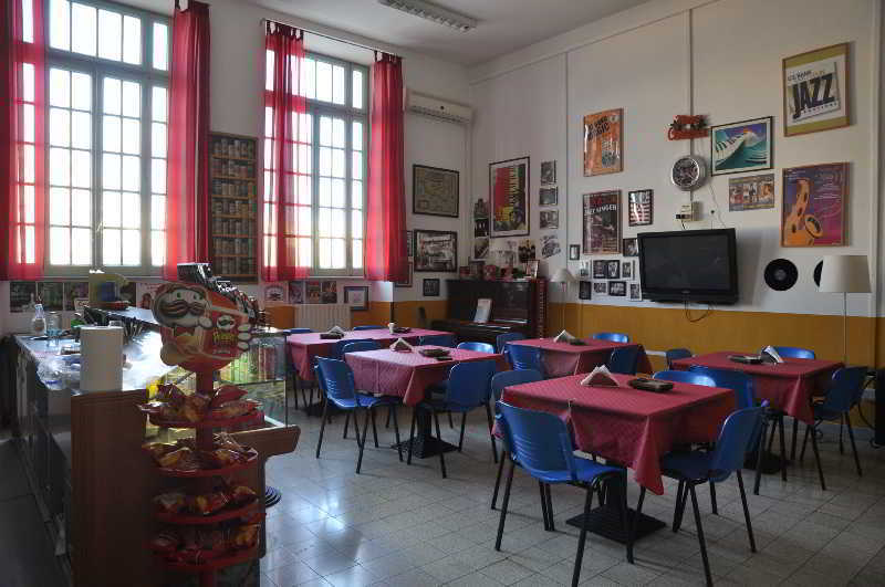 Litus Roma Hostel Lido di Ostia Kültér fotó The library