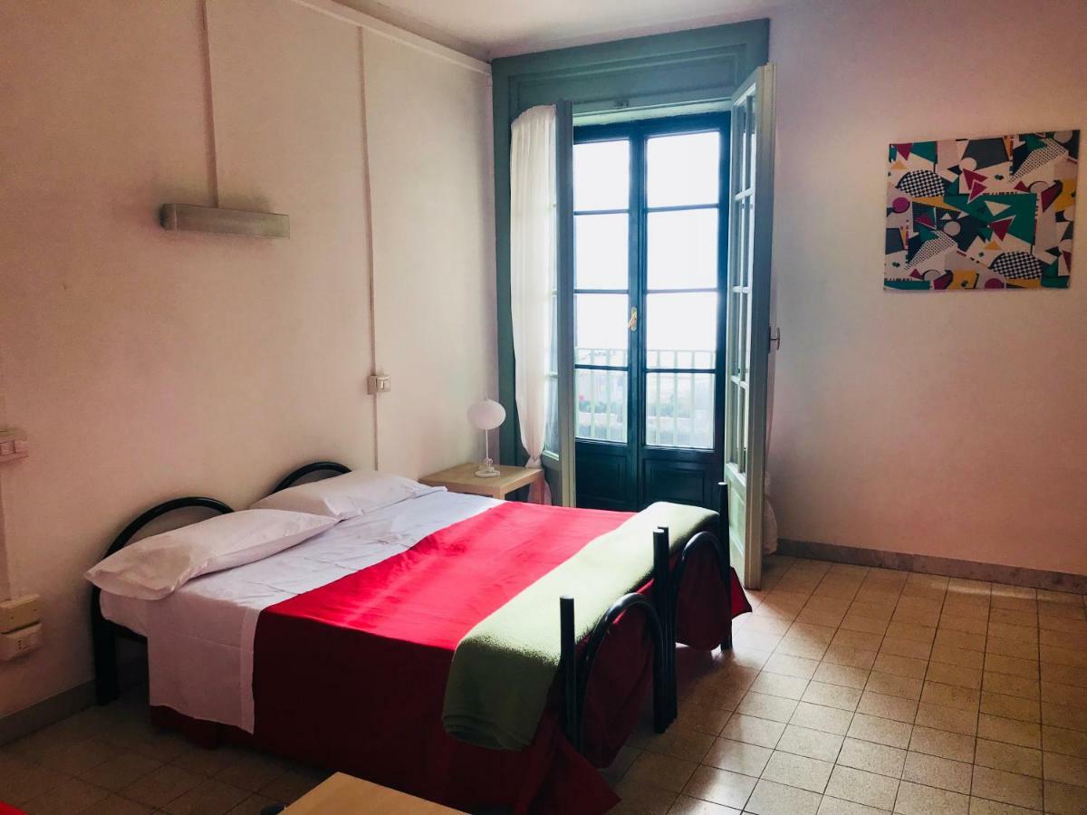 Litus Roma Hostel Lido di Ostia Kültér fotó A room at the hotel